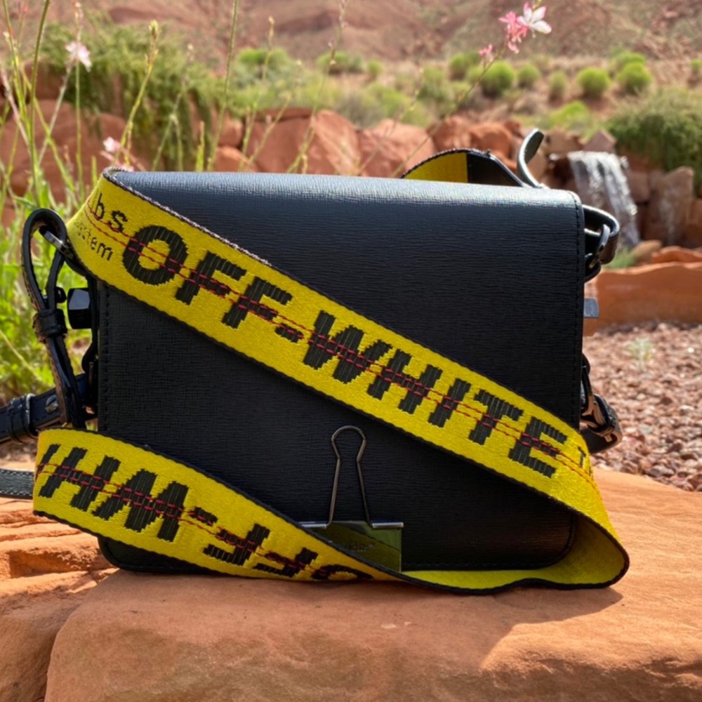 Off-White Binder Clip Bag Like New!